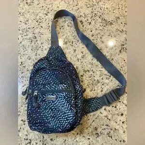 E.T.A. Everyday Travel Crossbody